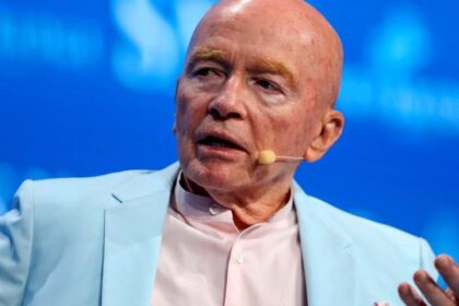 Billionaire Mark Mobius says he's so bullish on emerging markets that all his money is outside the US