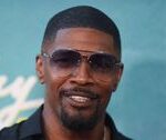 Jamie Foxx smiles in public from boat for first time since hospitalization