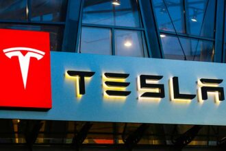 Tesla Stock Is Pulling Back And This Market Wizard Is Concerned