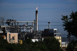 EPA objects to Suncor's air-pollution permit for second time