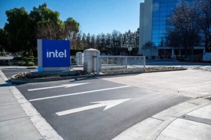 Intel to Accelerate Arizona Fab Build Out After Getting Large Customer Order