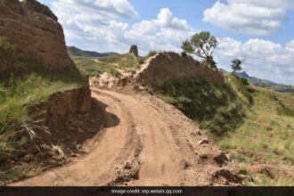 Great Wall Of China Damaged By Workers Looking For Shortcut