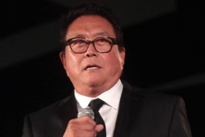 Robert Kiyosaki Issues Dire Warning But Says Crash Is The 'Best Time To Get Rich.' Here's The Biggest Bargain He Sees Now