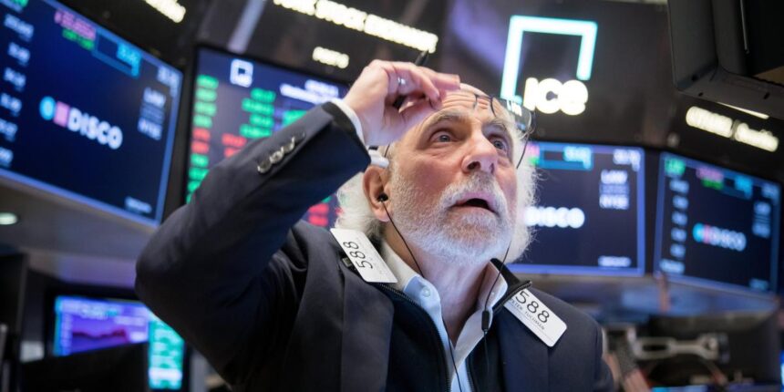 US stocks drop as investors fret about potential slowdown in semiconductor companies