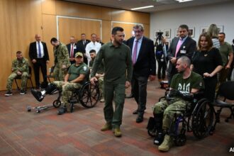 Volodymyr Zelensky Meets Injured Ukraine Soldiers In US Ahead Of UNGA, Tells Them To "Stay Strong"