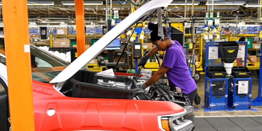 UAW Expands Strike With GM After Reaching Tentative Agreement With Stellantis