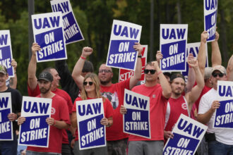 UAW appears to be moving toward a potential deal with Ford that could end strike