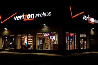 VZ Stock: Verizon Earnings, Wireless Subscriber Growth Top Estimates