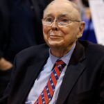 Charlie Munger says there isn't the slightest chance Buffett traded own account to enrich himself