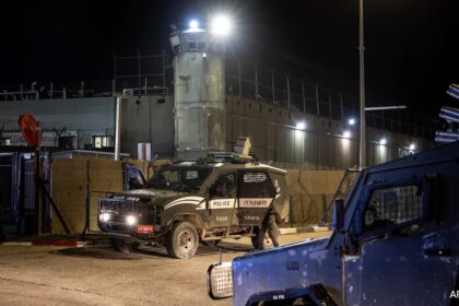 Israel Frees 30 Palestinian Prisoners As Gaza Truce Deadline Approaches