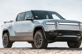 Rivian, Lucid Diverge Sharply On 2023 Production Guidance| Investor's Business Daily