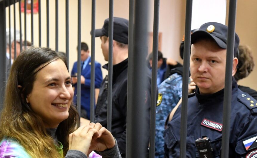 Russian Jailed For 7 Years For Swapping Supermarket Price Tags With Anti-War Slogans