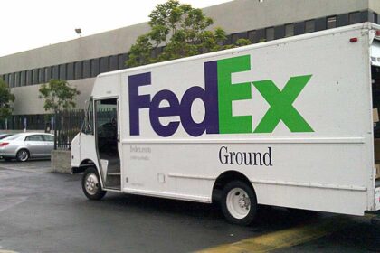 FedEx Fades After Earnings, Revenue Miss Targets| Investor's Business Daily