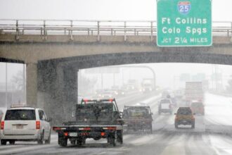 Heavy snow, strong winds create hazardous Colorado travel conditions