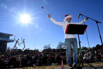 Near-record high Tuesday, likely snow on Christmas Eve