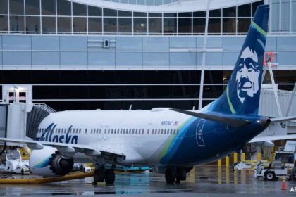 US Keeps All Boeing 737 MAX 9 Planes Grounded For