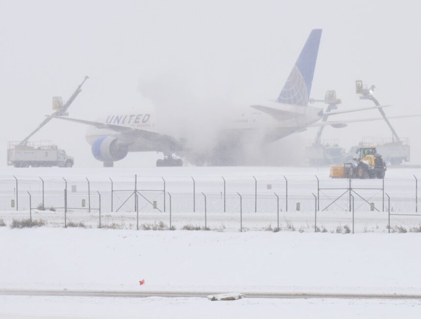 Flight delays, cancellations at Denver International Airport post snow