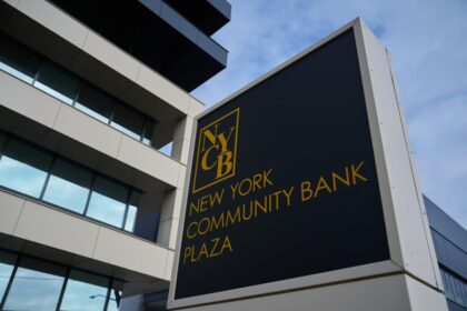 NYCB in Talks to Offload Mortgage Risk, Exploring Loan Sales