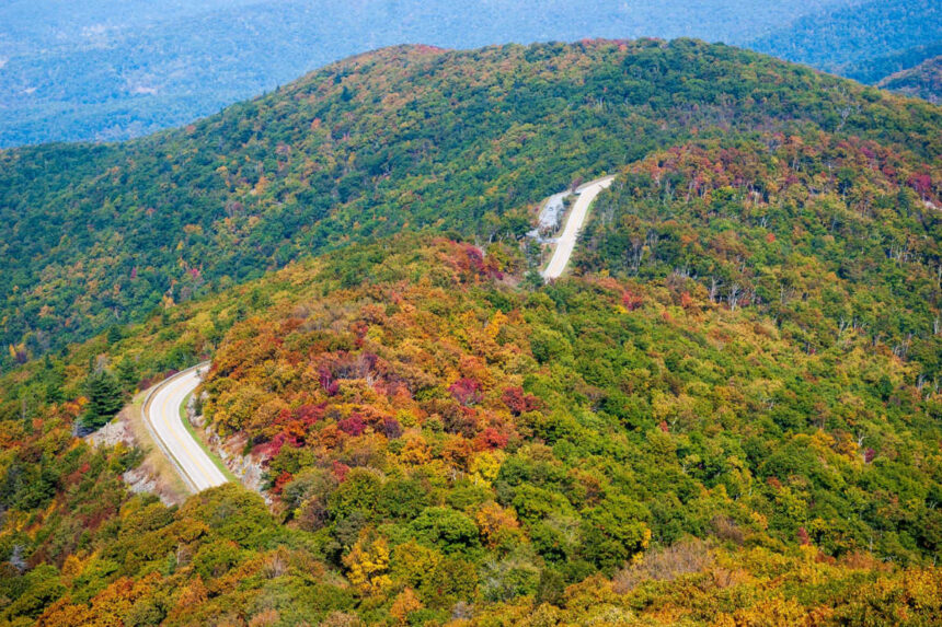 Fall Foliage Escape: This Surprising Mountain City Makes For Unforgettable U.S. Road Trip This Fall