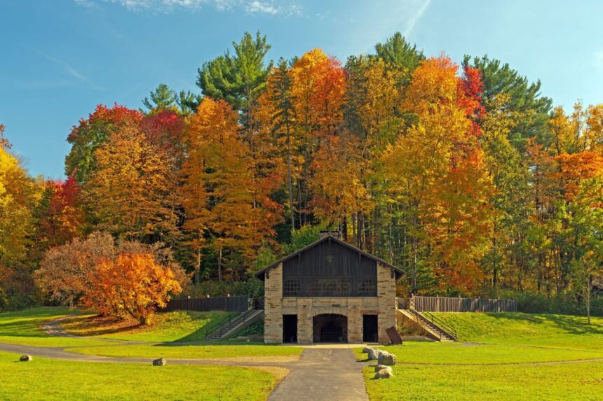 Building surrounded by vibrant foliage in Cuyahoga Valley National Park