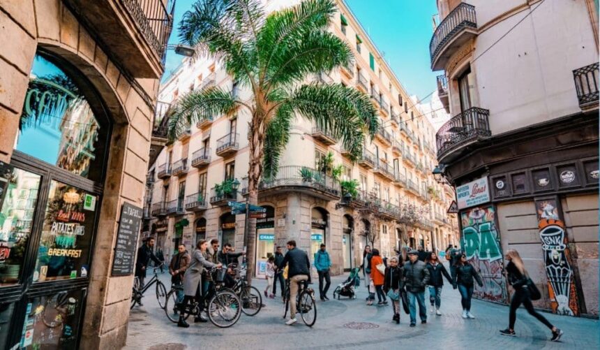 Tourist Flat Sector In Barcelona Demands €3bn Compensation Following License Crackdown