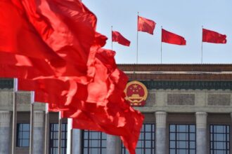 China&rsquo;s 2 Sessions: Slow Growth Collides With Tech Supremacy