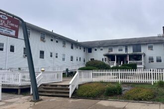 9 People Dead In Fire At Massachusetts Assisted Living Facility