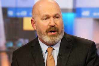 Cliff Asness’ AQR sees multiple hedge funds up double digits in 2025, beating the market
