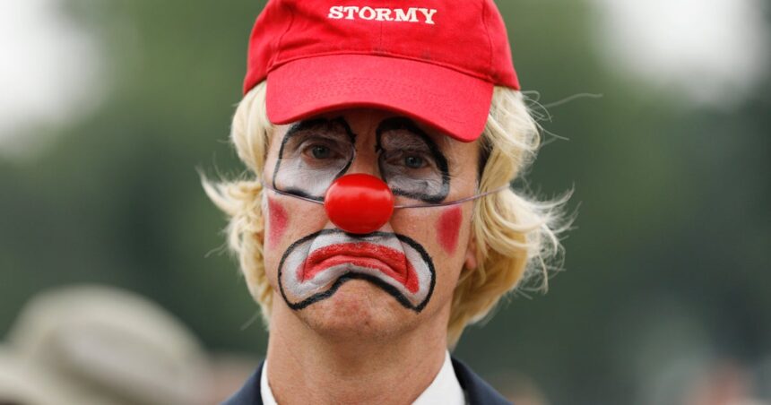 Real-Life Clown Insists Trump Is A Buffoon, Not A Clown