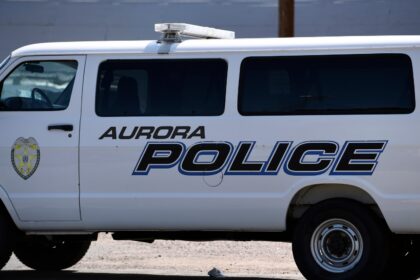 2 killed in Aurora motorcycle crash, E. Arapahoe Road closed