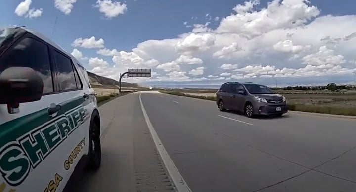 5 Sheriff’s Deputies Disciplined Over Signal Chat With ICE That Led To Teen’s Detention