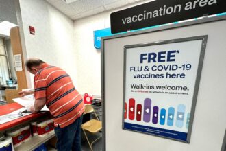 CVS, Walgreens require prescriptions for COVID vaccines in Colorado