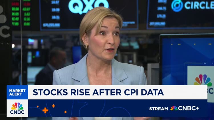 'Job hugging' has replaced job hopping