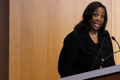 Lisa Cook's lawsuit against Trump skirts mortgage fraud allegation