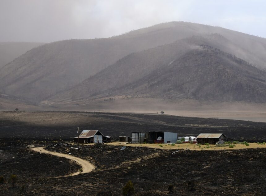New evacuations ordered as Lee fire explodes