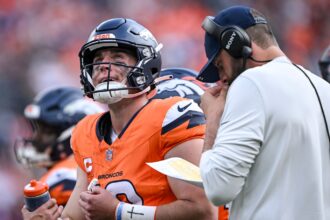 Live updates and highlights from the NFL Week 1 game