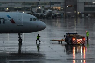Thunderstorms delay more than 300 flights at DIA