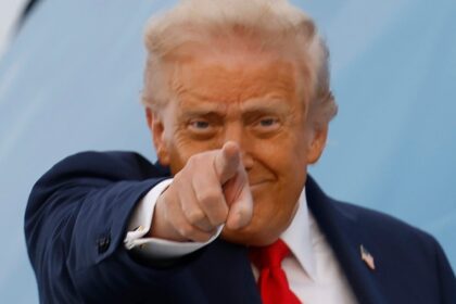 Trump Tells Reporters To 'Fly Safely,' Then Drops An Unsettling Confession