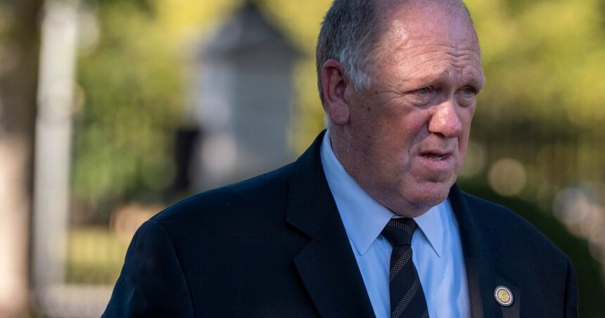 Trump's DOJ Shut Down Bribe Investigation Into Border Czar Tom Homan: Report