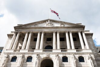 AI Bubble Warning: Financial Institutions Sound The Alarm