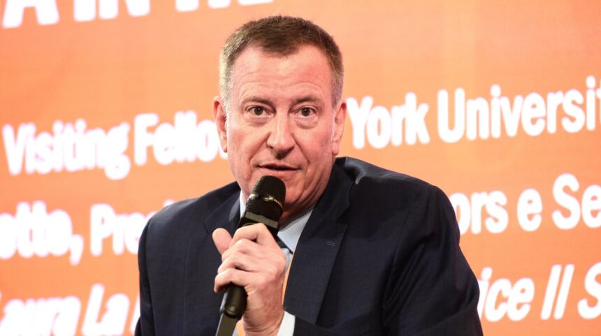 De Blasio Says Story On Him Slamming Mamdani Is 'Entirely False And Fabricated'