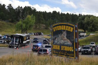 FBI working to ID Evergreen shooter at time of attack