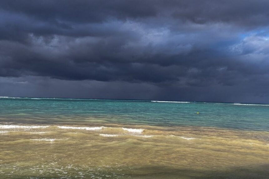 US Embassy Issues Urgent Alert For Travelers As Major Hurricane Melissa Targets Jamaica