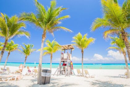 Survey Reveals 4 Main Reasons Why Canadian Snowbirds Are Canceling Vacations in the U.S.