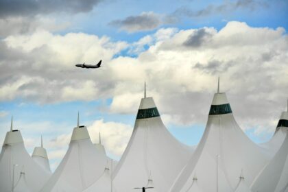 DIA seeks to pay air traffic controllers as FAA orders flight cuts