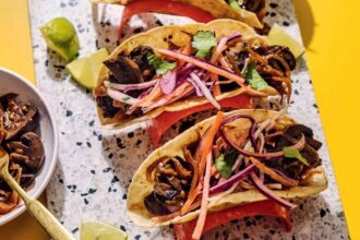 Denver officials defend pouring bleach on unlicensed taco vendor's food