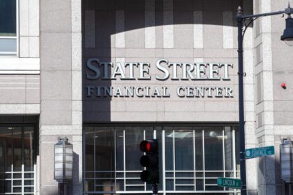 ETF giant State Street says 401(k) plan to face new low-cost challenge