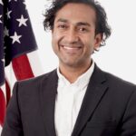 FDA Official Proposes 'Path Forward' After COVID Vaccine Claim