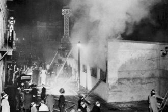 November 28, Boston nightclub fire kills 492 people