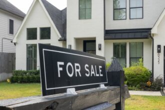 Trump proposes 50-year mortgage, but homeowner savings could be minimal